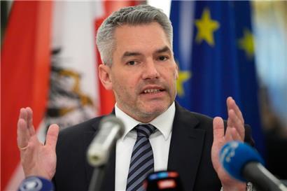 Österreichs Bundeskanzler Karl Nehammer sieht keinen Grund, über die Aufgabe der österreichischen Neutralität zu diskutieren
