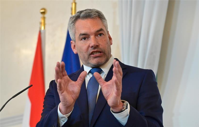 Österreichs Kanzler Karl Nehammer stellte gestern die finanziellen Wohltaten der Regierung vor
