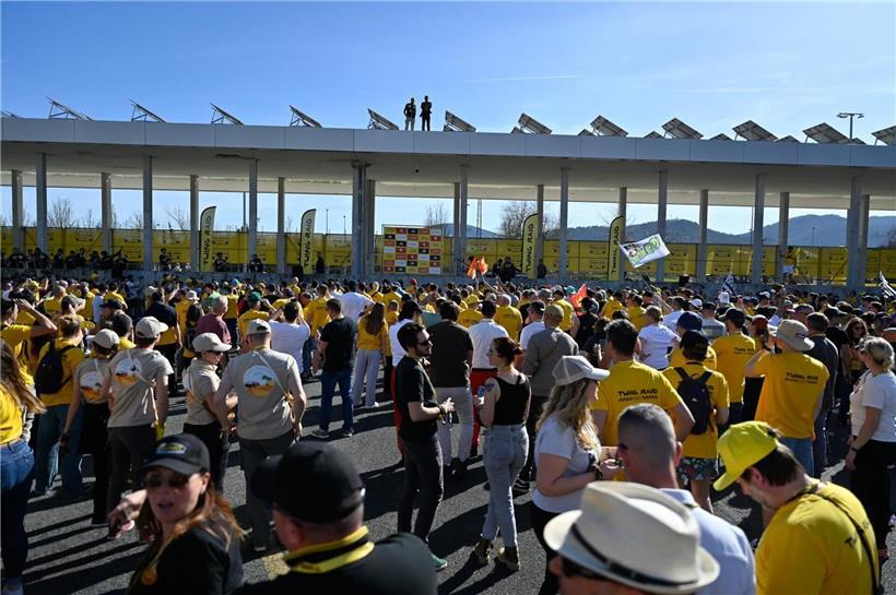 Offizielle Zeremonie in Irun: Nur noch 430 Teams gehen an den Start
