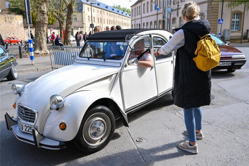 Ohne Ente (Citroëns 2CV) ist kein Oldtimer-Treffen komplett.
