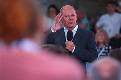 Olaf Scholz lässt laufen – und schon kommen Zweifel an seinem Machtwillen auf
