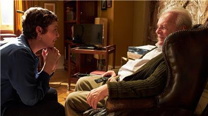 Olivia Coleman et Anthony Hopkins
