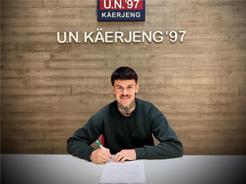 Olivier Thill unterschreibt Vertrag in Käerjeng