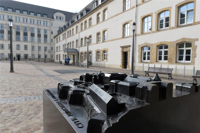 Online kann man sich jetzt vor und unter der „Cité judiciaire“ umsehen
