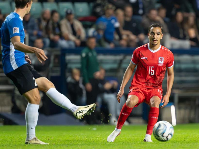 Ordentliches Startelfdebüt: Omar Natami (r.)