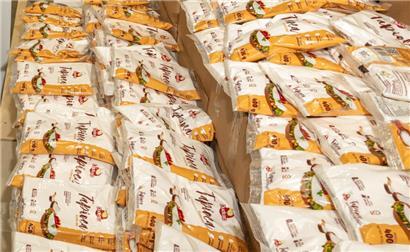 Päckchen von Tapioka, Speisestärke aus der Maniokwurzel, sichergestellt vom Luxemburger Zoll auf dem Findel. Darunter befanden sich mehr als 500 Kilogramm Kokain in Paketen.
