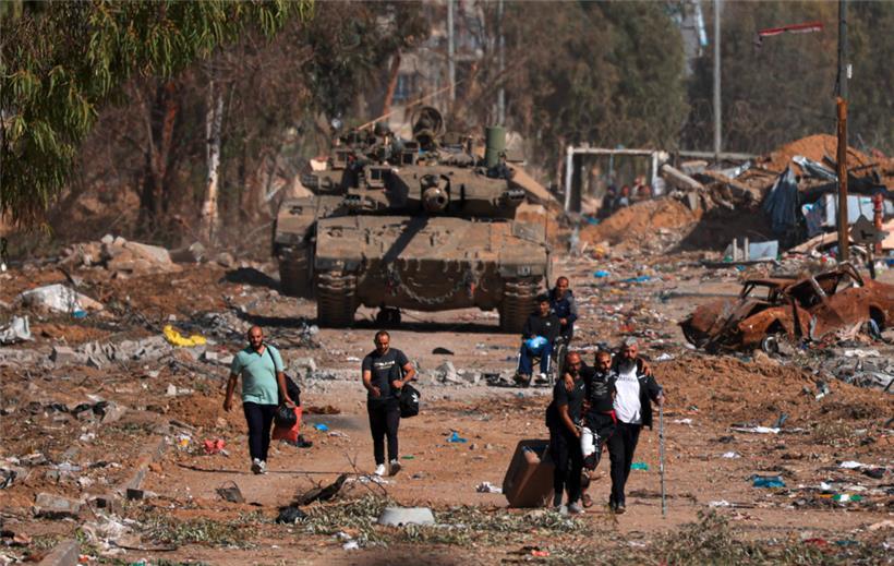 Palästinenser am Freitag auf der Flucht aus dem Norden des Gaza-Streifens
