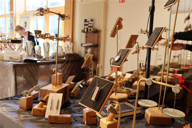 Papierschmuck von „PabeiArt“