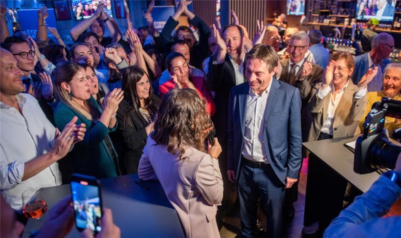 Parteipräsident Fred Keup in der Wahlnacht im Interview mit RTL
