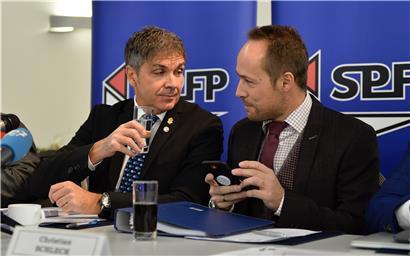 Pascal Ricquier (l.) und Christian Schleck (r.), die jeweiligen Präsidenten der Polizei- und Armeegewerkschaft, werfen Minister François Bausch und Henri Kox vor, Missstände bei der Armee vertuschen zu wollen
