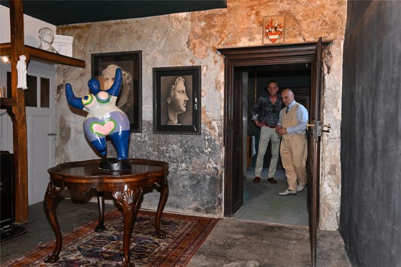 Pascal Zimmer und Gemeinderat André Dübbers während der kürzlichen Besichtigung ...