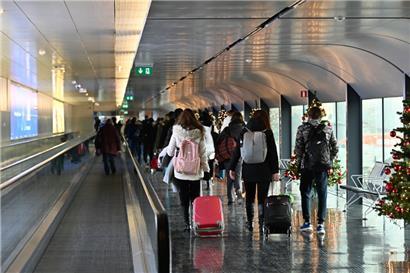 Passagiere, die Flüssigkeiten im Handgepäck mitnehmen möchten, müssen sich an bestimmte Regeln halten
