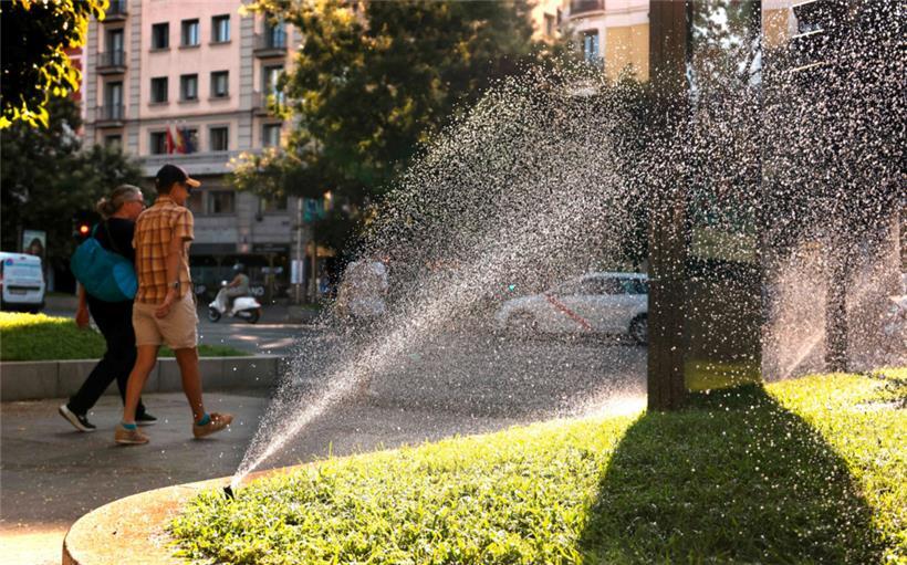 Passanten in Madrid: Millionen Mieter auf der Iberischen Halbinsel können wenigstens ein bisschen aufatmen
