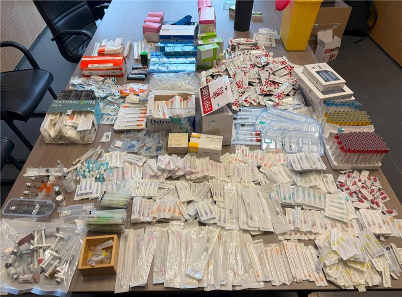 Patient prüft Fachkräfte-Zulassung in Luxemburg vor medizinischer Behandlung für sichere Gesundheitsversorgung