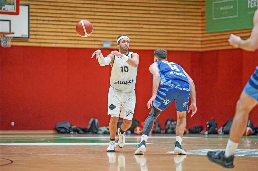 Patrick Arbaut (in Weiß) gewann 2012 mit der Sparta den Pokal
