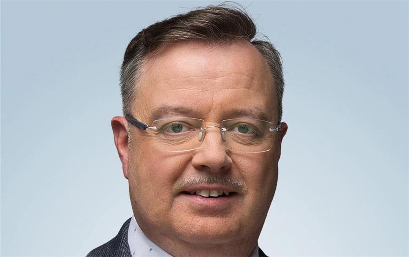 Patrick Comes trägt viele der Vorhaben der neuen Koalition mit, kritisiert jedoch, dass bei wichtigen Projekten der Rotstift angesetzt wird

