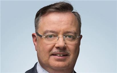 Patrick Comes trägt viele der Vorhaben der neuen Koalition mit, kritisiert jedoch, dass bei wichtigen Projekten der Rotstift angesetzt wird
