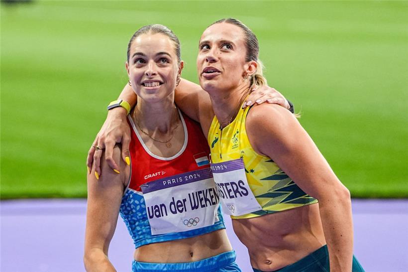 Patrizia van der Weken (l) wird am Sonntag die Fahne tragen
