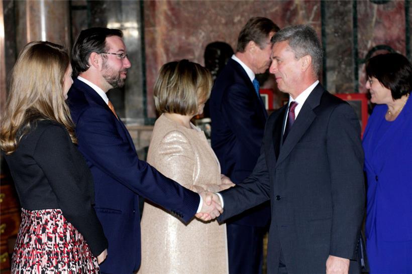 Paul Dühr (rechts) und Erbgroßherzog Guillaume (links) bei einem Empfang im April 2017 auf Schloss Berg
