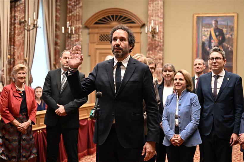 Paul Galles bei der Vereidigung
