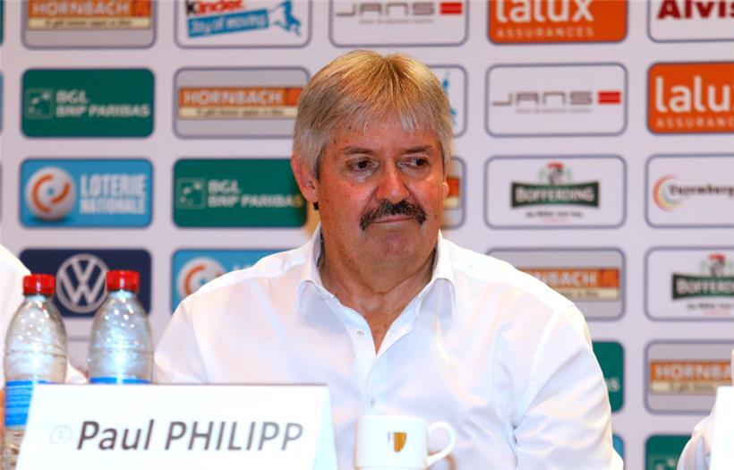 Paul Philipp versucht das Vorgehen von ihm und von seinem Verband weiter zu verteidigen
