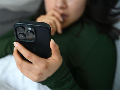 Jugendliche diskutieren Mindestalter für Social-Media-Nutzung als Alternative zu pauschalem Verbot und bessere Medienbildung