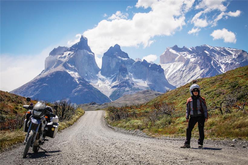 Pause vor chilenischer Bergkulisse
