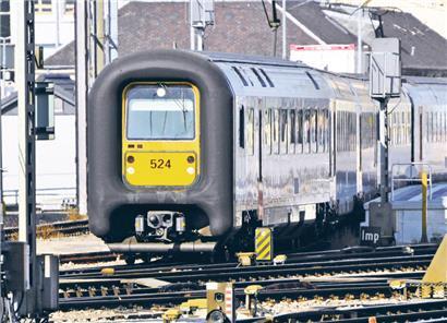 Pendler und Studierende müssen sich auf spontane Änderungen der Fahrpläne einstellen
