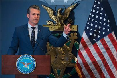 Pete Hegseth hat nach Angaben der New York Times Angriffspläne mit seiner Frau geteilt.
