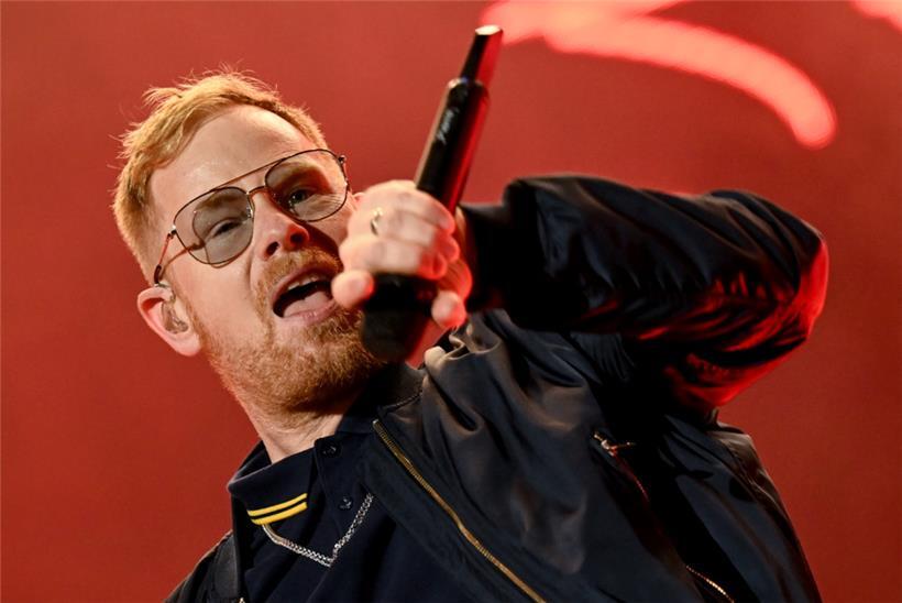 Peter Fox wird am 3. Juni mitsamt 40-köpfigem Frauenchor und Tanzgruppe beim Usina-Festival auftreten
