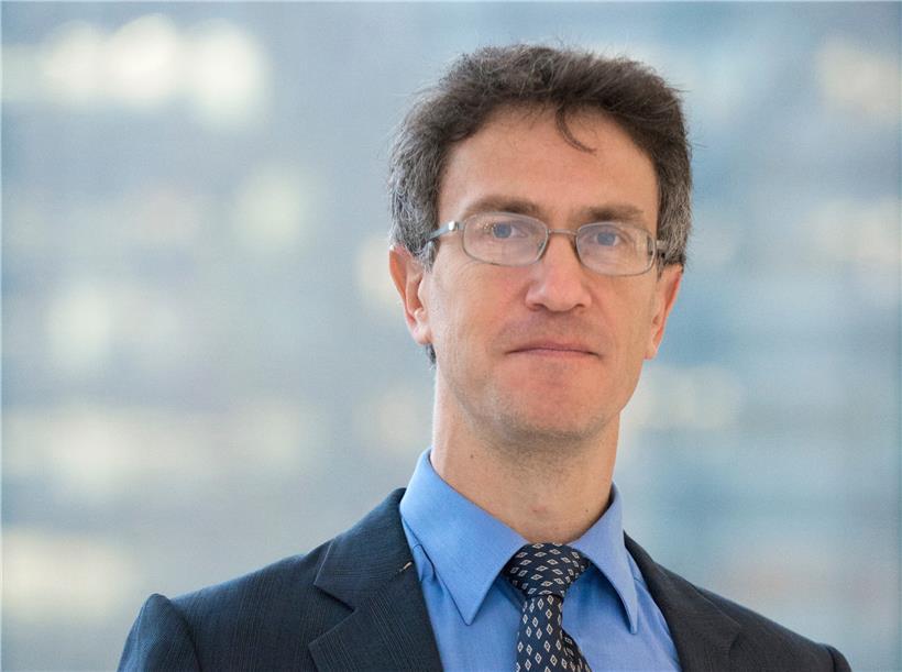 Peter Tabak von der Europäischen Bank für Wiederaufbau und Entwicklung empfiehlt den Balkanstaaten, möglichst schnell Reformen durchzuführen
