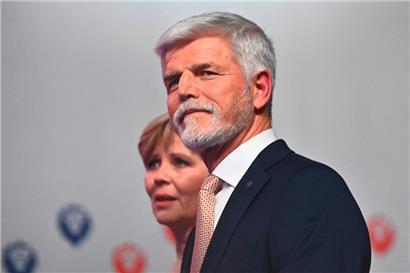 Petr Pavel, hier mit seiner Ehefrau Eva, wird der vierte Präsident der Tschechischen Republik
