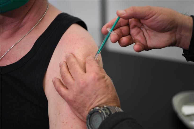 Pflegepersonal wurde bislang in Luxemburg bevorzugt geimpft – vor allem, um die zu Pflegenden zu schützen
