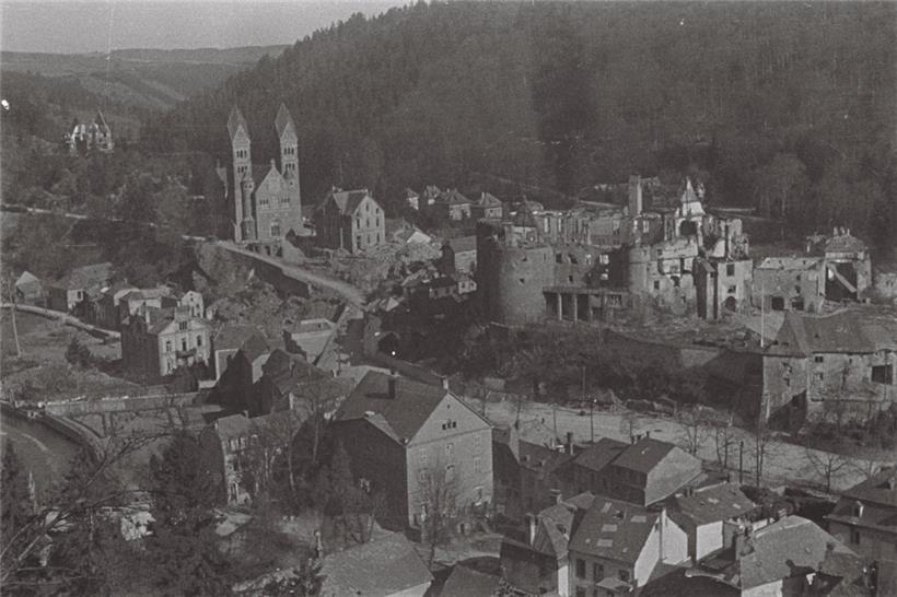 Photo prise après la Bataille des Ardennes en 1945 (date exacte et lieu inconnu)
