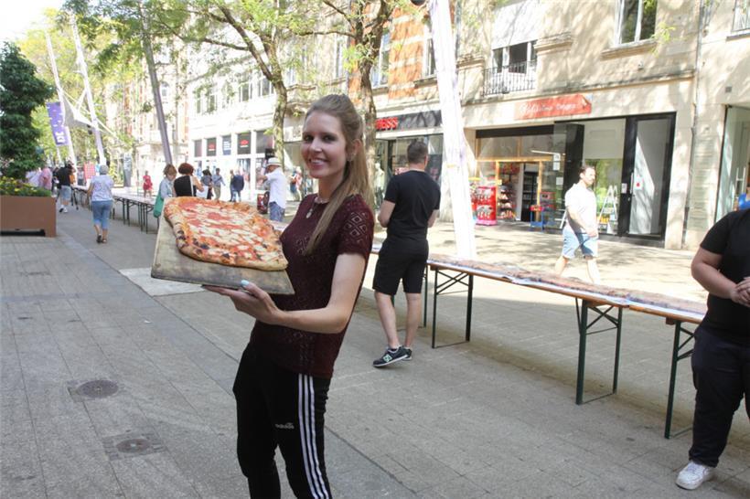 Pizza frisch vom Ofen schmeckt eben anders