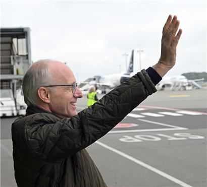 Plant der Premier den Regierungsumbau? Das Gerücht, dass Luc Frieden Arbeitsminister Georges Mischo und/oder Gesundheitsministerin Martine Deprez aus der Regierungsmannschaft werfen will, hält sich erstaunlich hartnäckig – Frieden selbst will es nicht kommentieren

