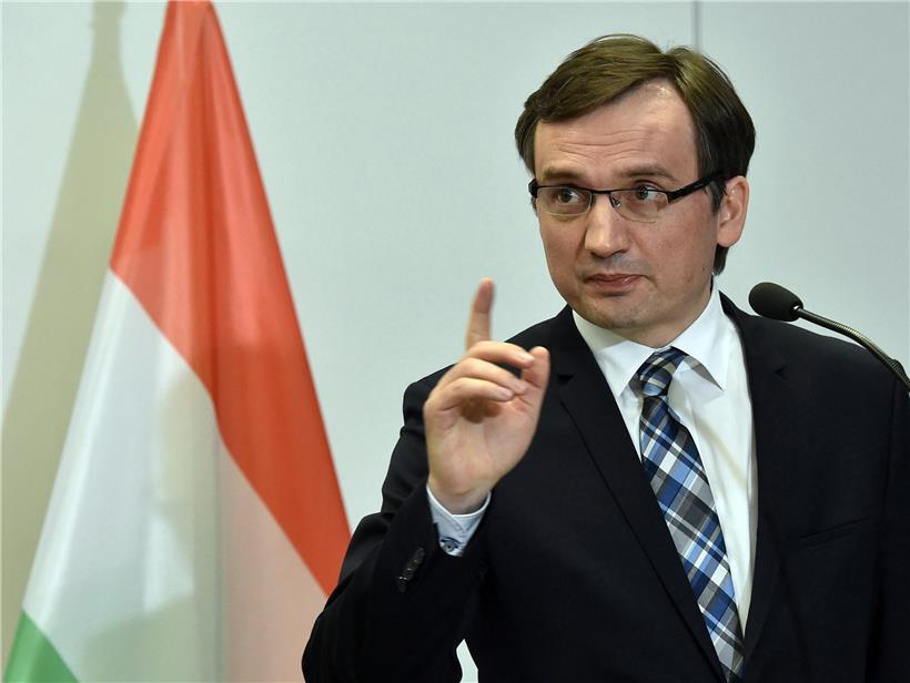 Polens Justizminister Zbigniew Ziobro, auf einem Bild aus dem Jahr 2016, legt sich mit dem großen Koalitionspartner PiS an
