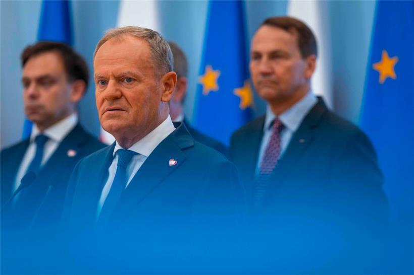Polens Premierminister Donald Tusk (M.) versucht mit einer Regierungsumbildung neuen Schwung in die Koalition zu bringen
