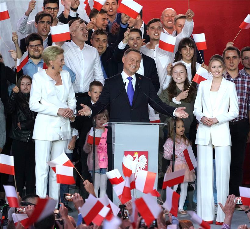 Polens konservativer Präsident Andrzej Duda wurde wiedergewählt
