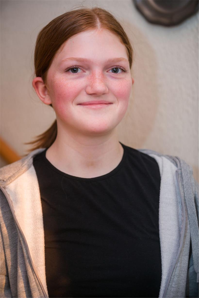 Polina, 16: Am 31. März wird sie einen Test machen, der über ihre schulische Lau...