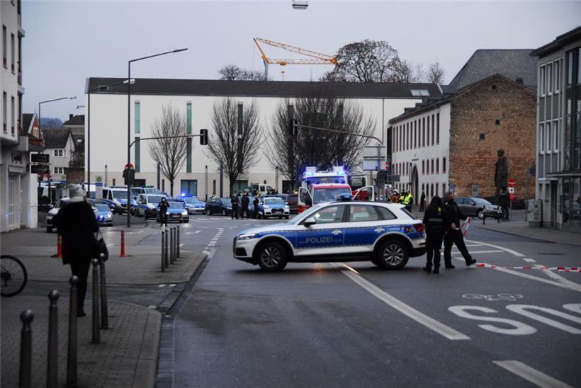 Polizeiaufgebot in Trier nach der Amokfahrt am 1. Dezember 2020
