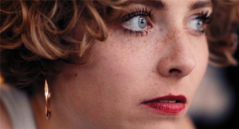 „Porzellan“ von Felix Keilen
