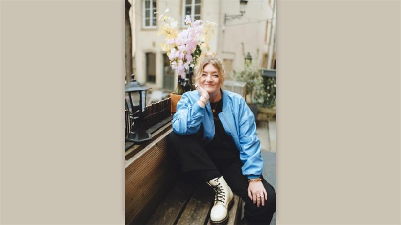 Präsentiert nächste Woche ihre Performance zur Perimenopause: die Theaterkünstlerin Tammy Reichling