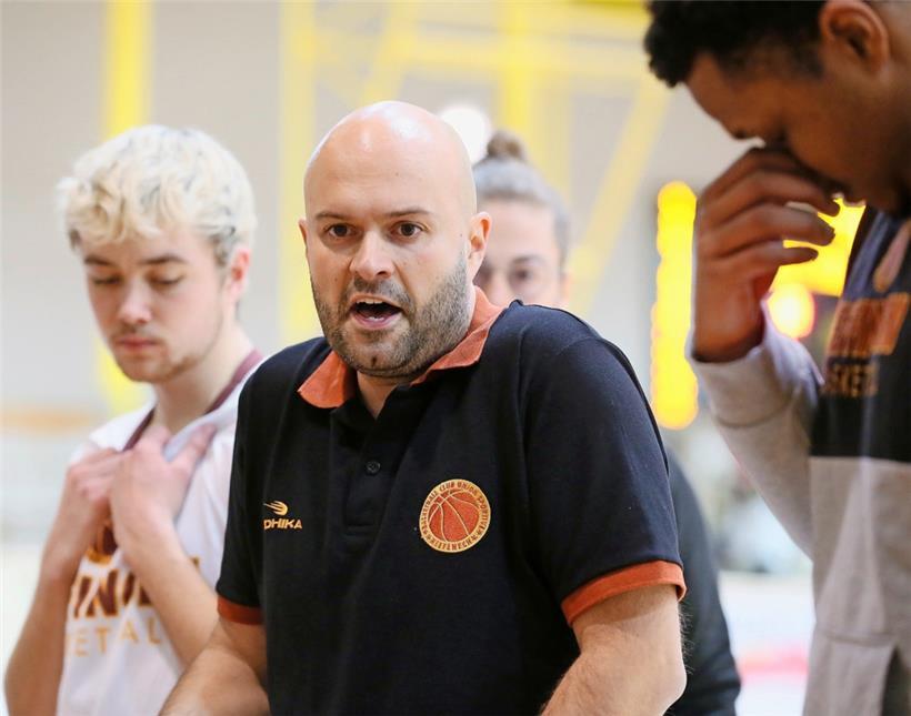Predrag Lukic hatte den Posten des Head-Coaches bei der US Heffingen erst Ende Oktober übernommen
