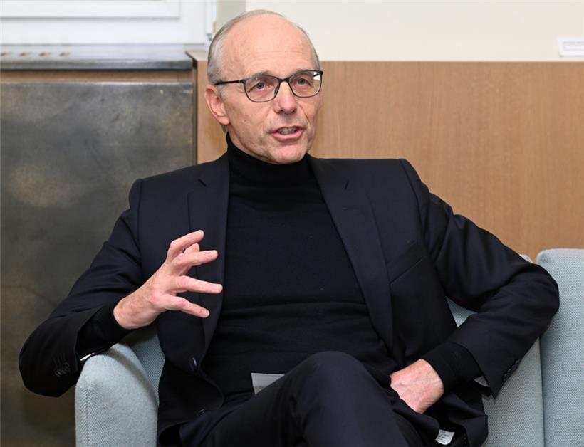Premier Luc Frieden
