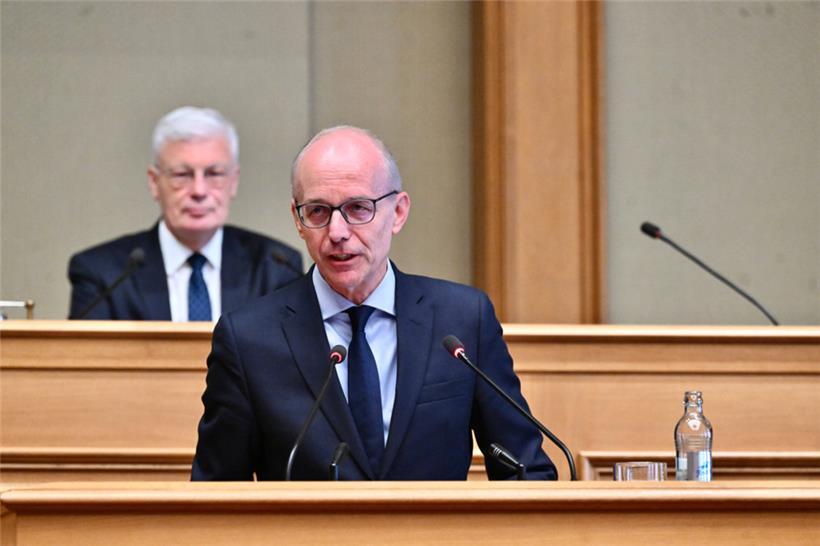Premierminister Luc Frieden berichtet den Chamber-Abgeordneten von den Verhandlungen mit den Sozialpartnern
