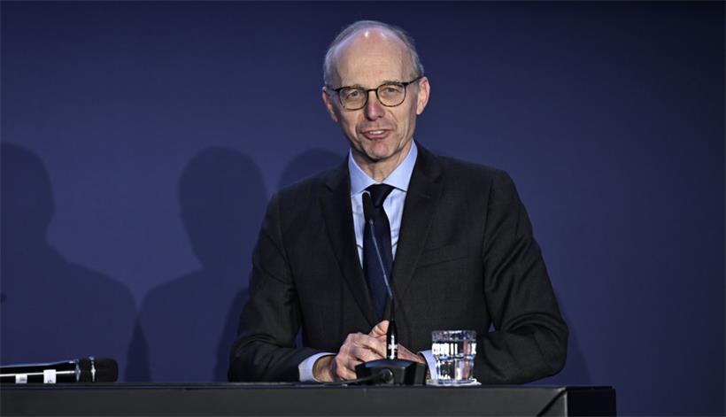 Premierminister Luc Frieden hat sich in einem Interview mit „Le Quotidien“ zum Bettelverbot geäußert
