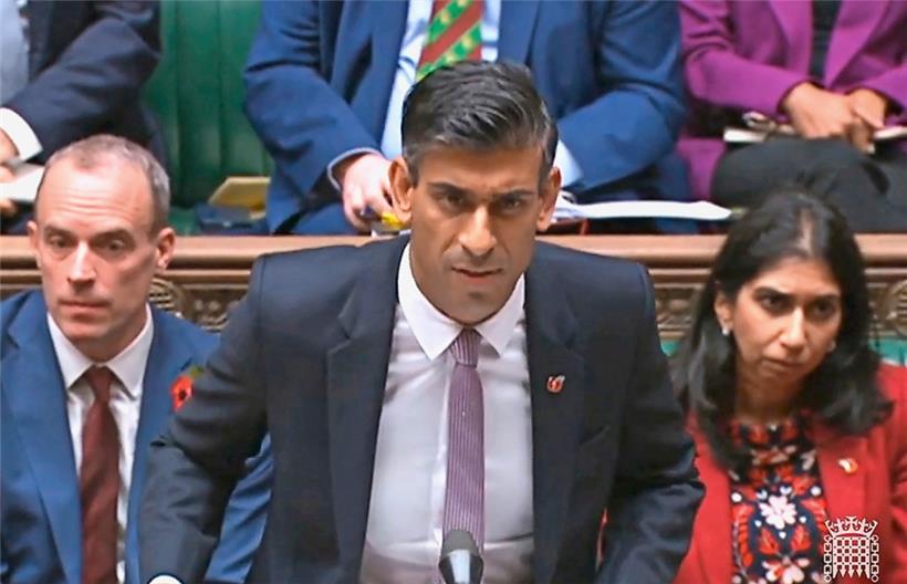 Premierminister Rishi Sunak musste sich gestern im Unterhaus zu Personalentscheidungen erklären
