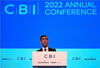 Premierminister Rishi Sunak trat gestern beim britischen Industrieverband CBI auf, dessen Mitglieder mehr über seine Europapolitik erfahren wollten
