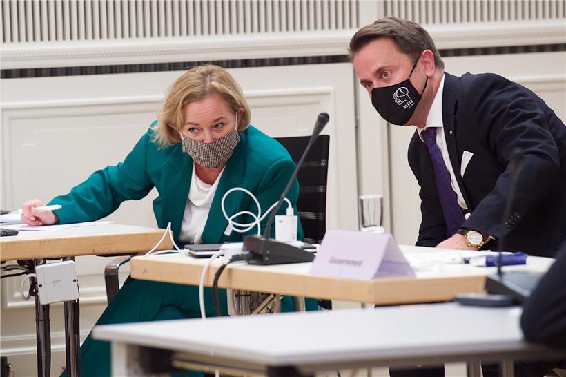 Premierminister Xavier Bettel und Gesundheitsministerin Paulette Lenert verteidigten das Vorgehen der Regierung vor den Abgeordneten
